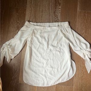 Brand New Never Worn Club Monaco Top